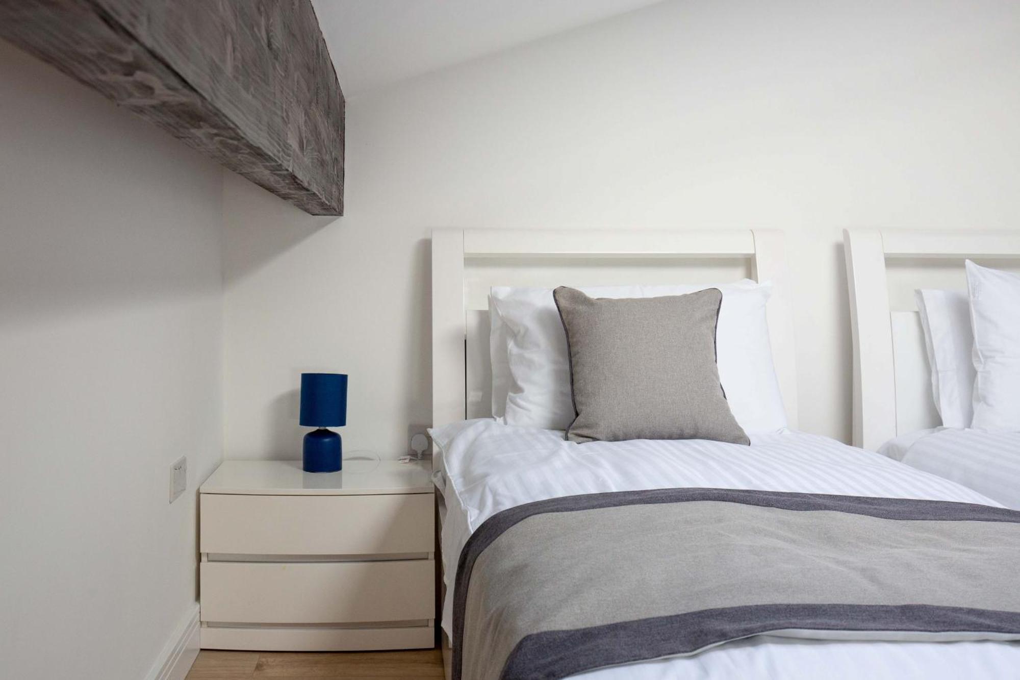 Ascot Cottage Cirencester Bagian luar foto